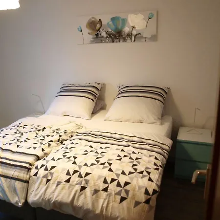 Apartamento Grau Im Grünen